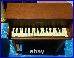 1940's VINTAGE JAYMAR UPRIGHT CHILD'S 30 KEYS WOOD PIANO (All Keys Work)