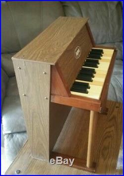 1953 Vintage Jaymar Upright Miniature toy Piano 25 Key Wooden Pat 2641135