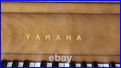 1966 Yamaha upright Piano withbench Model M2 Beautiful
