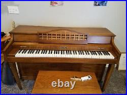 3 Pedal 1977 Mohogany Spinet Balwin Piano with Storage Bench and Music