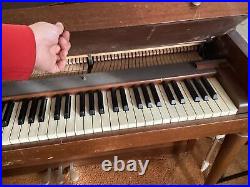 Aero sonic Vintage Piano Built In Baldwin