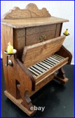 Antique Schneegas German Golden Oak UPRIGHT PIANO 112 Dollhouse Miniature