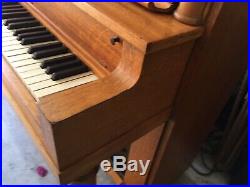 Antique upright piano Craftsman quarter-sawn oak veneer
