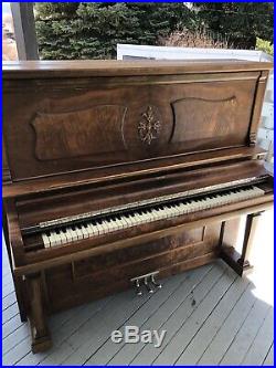 Antique upright piano, Howard Cabinet Grand, Beautiful, 88 keys