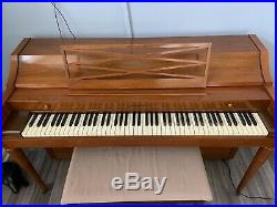 BALDWIN ACROSONIC SPINET PIANO with piano bench circa 1966