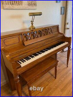Baldwin Console Piano Serial Walnut Finish, includes bench, piano lamp, music