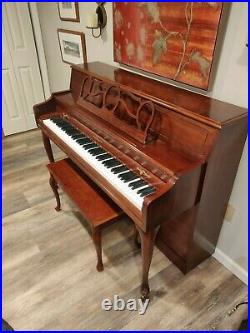 Baldwin Vertical Piano 656, 1993 Excellent Condition. Works perfect. Great tone