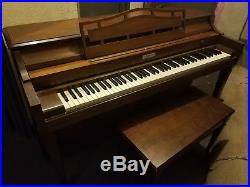 Baldwin piano upright