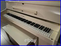Baldwin piano upright