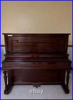 Beautiful C. Kurtzmann & Company antique upright piano