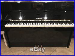 Beautiful Yamaha Console Piano For Sale