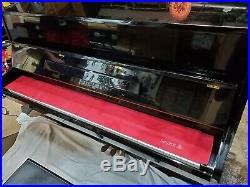 Black Upright Piano. 48 Samick Su-108P Plays great