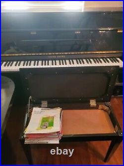 Black youngchang wall piano good 88 keys