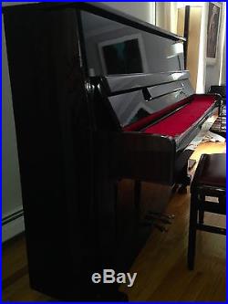 Brazilian Piano Fritz Dobbert Model 114, 88 keys, 3 pedals, excellent condition