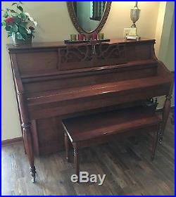 Charles R. Walter Traditional Console Piano with 88 Keys One Owner