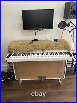 Custom fender rhodes suitcase piano 73