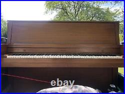 Everett 2 piano