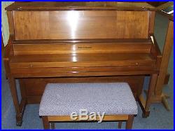 KOHLER & CAMPBELL UPRIGHT PIANO WithBENCH