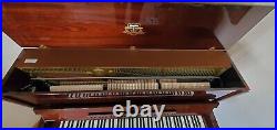 Kawai 48 Professional Upright Piano/Polished Mohagany/Excellent Condition