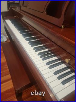 Kawai 508 Piano Kawai 508 Piano