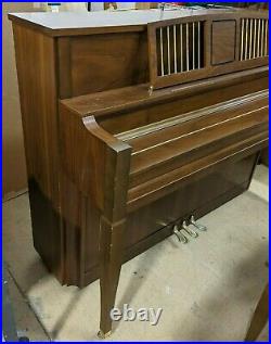 Kawai 801-C Upright Console Piano with Bench
