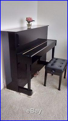 Kawai CX5H Model, Ebony Color Upright Piano With Bench. Include Original Docs