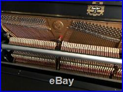 Kawai Diano upright piano Model UST-7 great condition Make Offer
