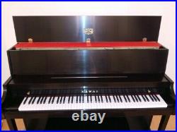 Kawai Upright Piano Model 506N sell by first owner, great condition