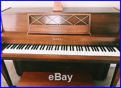 Kawai Upright Piano Walnut in good condition