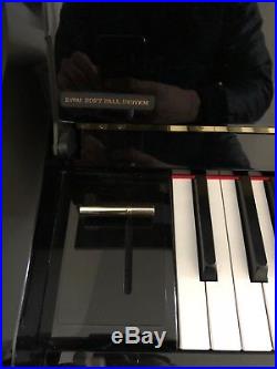 Kawai VT132 Upright 52 Piano Ebony Polish Perfect Condition Vari-Touch