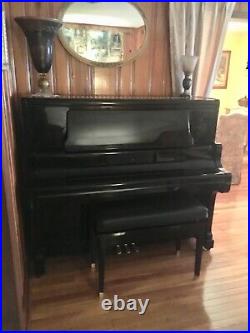 Kawai piano upright / Excellent condition