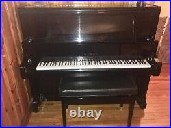 Kawai piano upright / Excellent condition