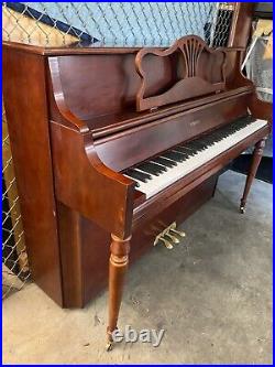 Kimball HC6 upright piano 44'