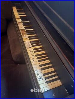 Kingsbury oak upright piano