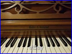 Kohler &Campbell Console Piano. Beautifully maintained and well kept. With bench