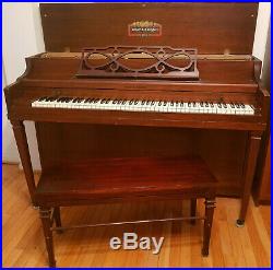 Kohler & Campbell Spinet Piano withBench Very Good Condition
