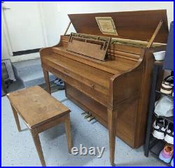 Offers Over 100 Are Allowed Hallet Davis and Company Upright Piano Spinet 1957