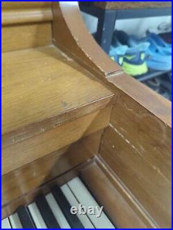 Offers Over 100 Are Allowed Hallet Davis and Company Upright Piano Spinet 1957