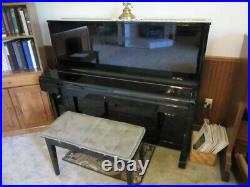 PETROF UPRIGHT PIANO high quality upright piano Moedl P125
