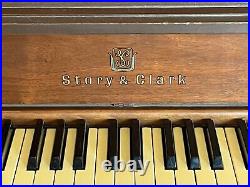 PIANO Story & Clark, Dk Walnut, L 58, H 39, W 23