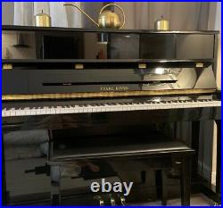 Pearl River EU122 Professional Upright Piano