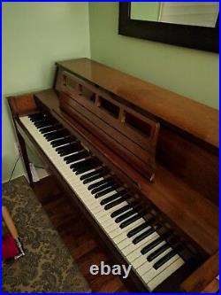 Piano Console Kincaid