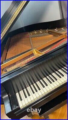 Piano STEINWAY and SONS, bl