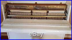 Piano Samick, white, excellent condition