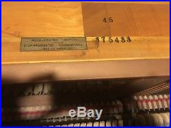 Piano Steinway & Sons 1098 Upright