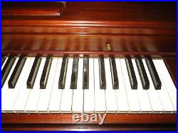 Piano, Vintage Cable Nelson Upright withBench, Beautiful Mahogany, VG