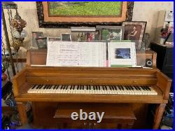 Piano-Wurlitzer Spinet