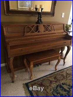Piano, Young Chang, Upright, Cherry with Bench, Sheet Music, Piano Books