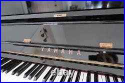 Polished Ebony Yamaha U1 Upright 48 Professional Collection