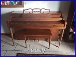 Rudolph Wurlitzer Upright Piano model P137